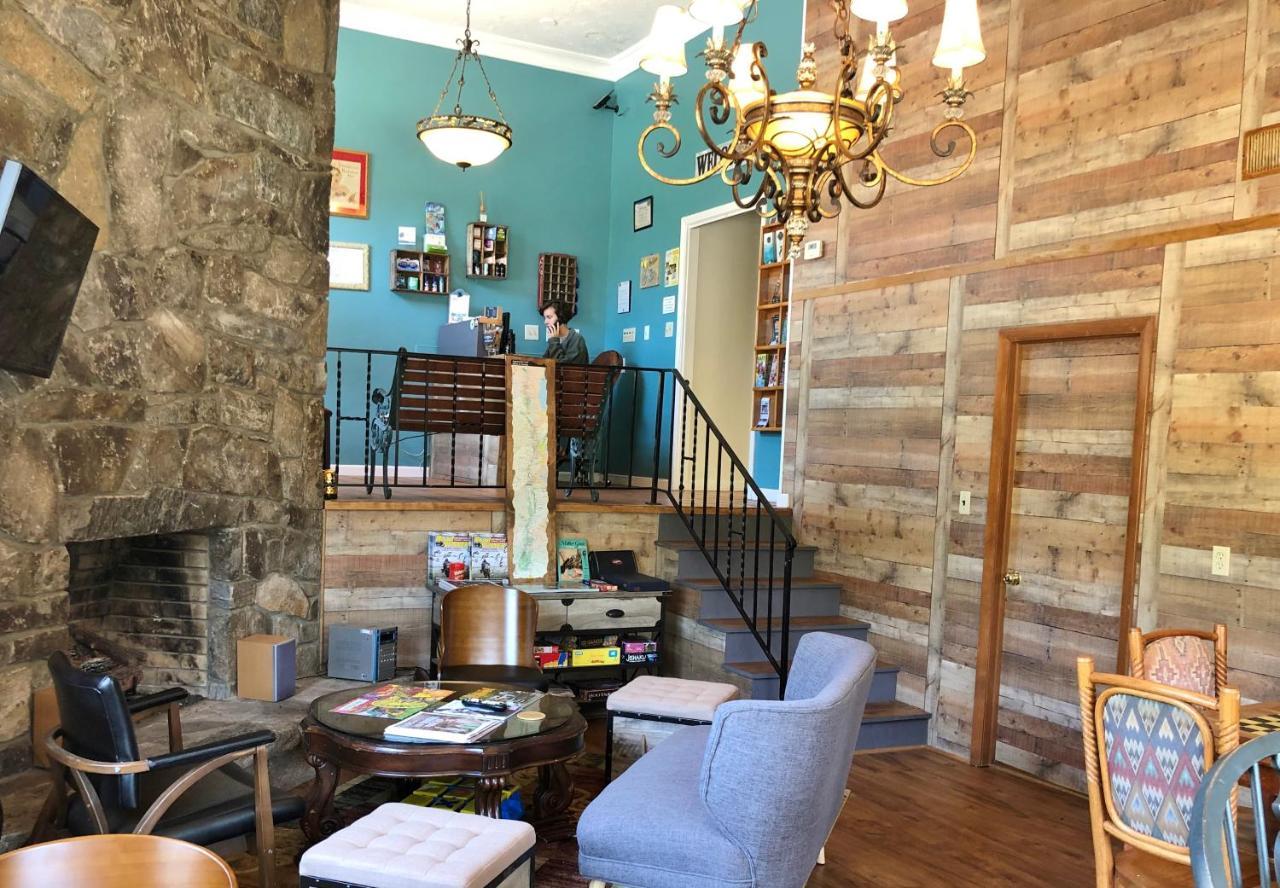 Meadowlark Motel With Restaurant & Bar 매기 벨리 외부 사진
