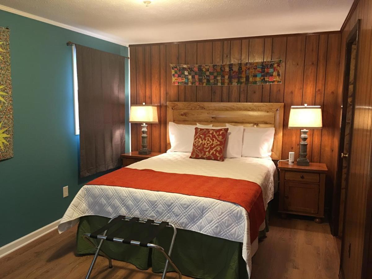 Meadowlark Motel With Restaurant & Bar 매기 벨리 외부 사진