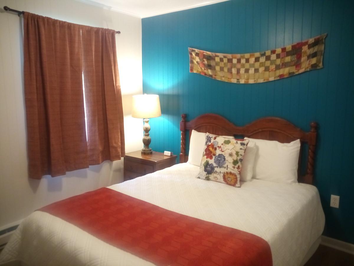 Meadowlark Motel With Restaurant & Bar 매기 벨리 외부 사진